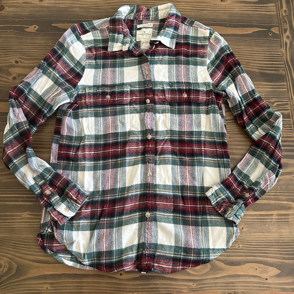 Women's American Eagle Green Red Plaid Flannel Button Down Shirt L - Picture 3 of 8